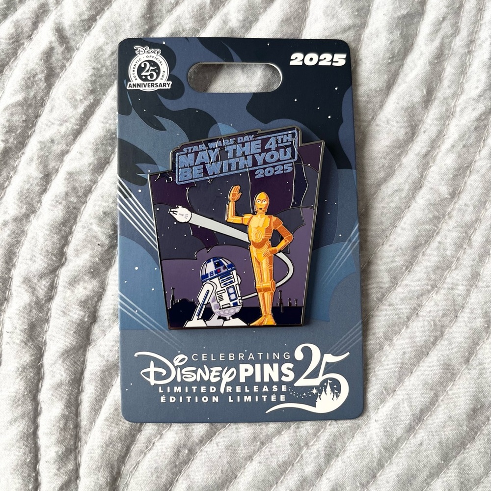 Disney Store Star Wars May the 4th Be With You 2025 R2-D2 and C-3PO Pin LE NEW
